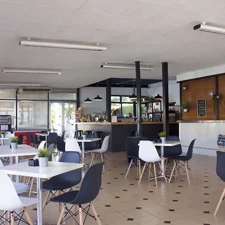 キャンプ場 Tauro 2*