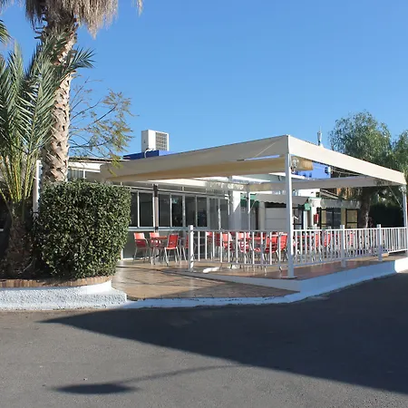 Tauro キャンプ場 2*